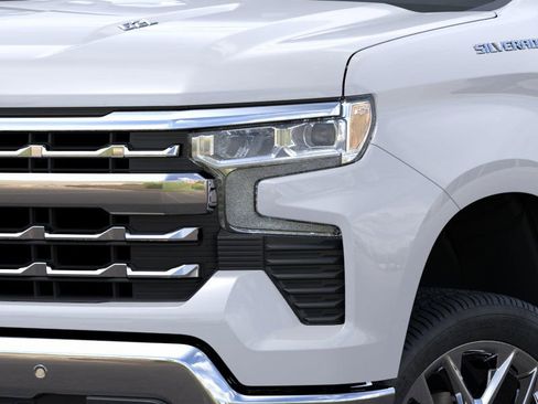 New 2025 Chevrolet Silverado 1500 LTZ w/ LTZ Premium Package AWD/4WD image 10