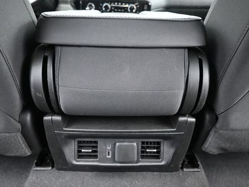 Used 2023 Chevrolet Silverado 1500 LT AWD/4WD image 21