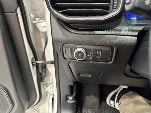 Used 2022 Ford Explorer ST w/ ST Street Pack image 15