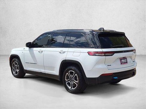 Used 2022 Jeep Grand Cherokee Trailhawk AWD/4WD image 8