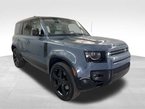 New 2026 Land Rover Defender 110 X-Dynamic SE image 3