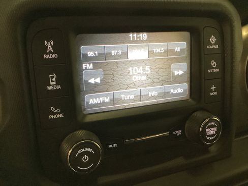 Used 2018 Jeep Wrangler Sport image 20