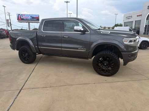 Used 2021 RAM 1500 Limited AWD/4WD image 16