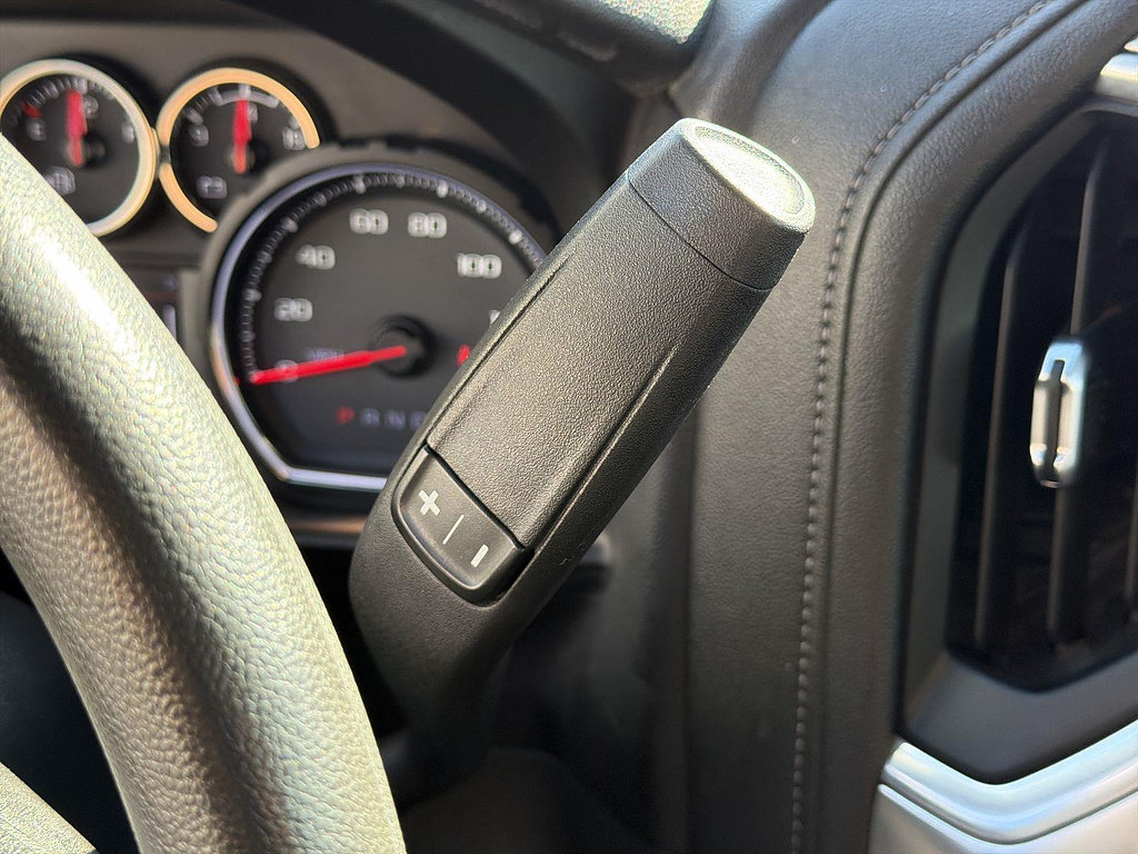 Used 2020 Chevrolet Silverado 1500 LT AWD/4WD image 14