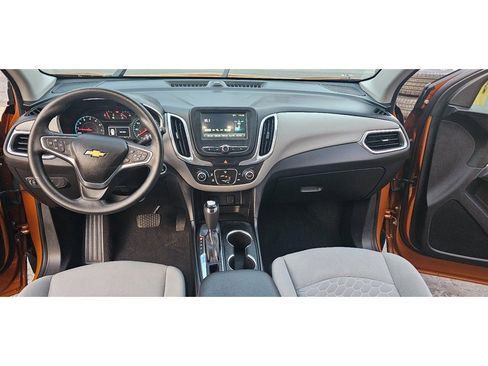 Used 2018 Chevrolet Equinox LS image 7
