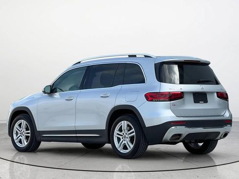 Used 2020 Mercedes-Benz GLB 250 4MATIC image 3