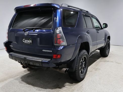 Used 2004 Toyota 4Runner Sport image 2