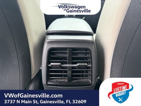 Used 2023 Kia Niro EX Touring image 12