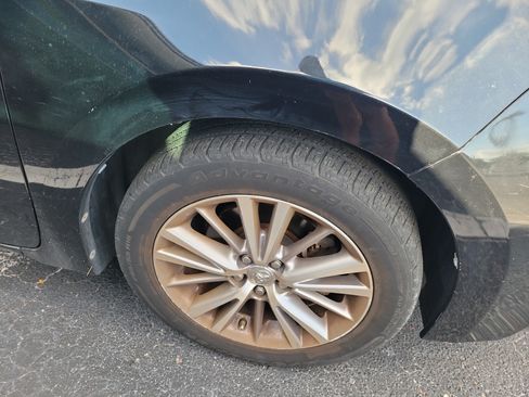Used 2014 Toyota Corolla LE FWD image 8