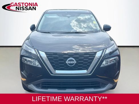 Used 2023 Nissan Rogue SV FWD image 2