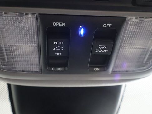 Used 2023 Honda Odyssey Elite image 38
