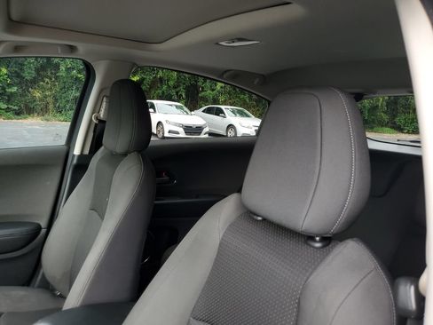 Used 2020 Honda HR-V EX image 17