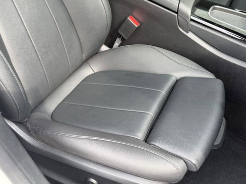 Used 2025 Mercedes-Benz CLA 250 4MATIC image 52