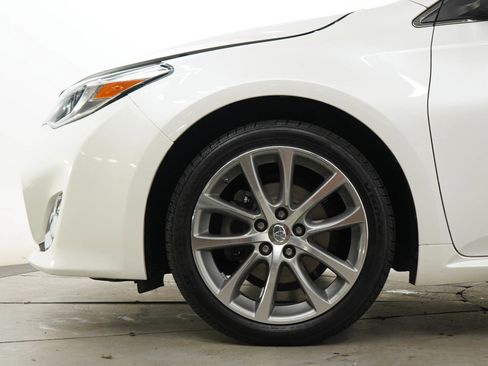 Used 2015 Toyota Avalon XLE Touring FWD image 26