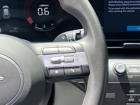 Used 2025 Hyundai Kona SEL FWD image 22