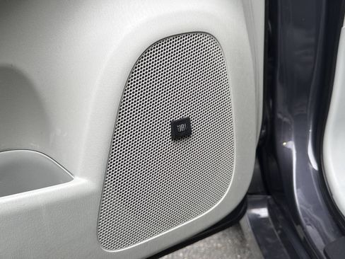 Used 2014 Toyota Prius Four FWD image 28