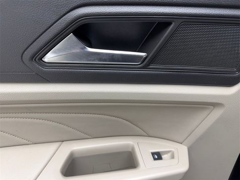 Used 2023 Volkswagen Atlas SE w/ Panoramic Sunroof Package image 37