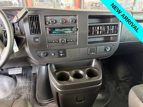 Used 2024 GMC Savana 2500 w/ Driver Convenience Package RWD image 5