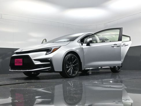 Used 2026 Toyota Corolla SE image 26