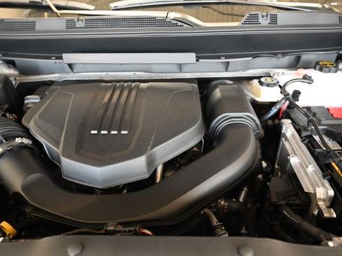 New 2026 GMC Acadia AT4 w/ Luxury Package AWD/4WD image 30