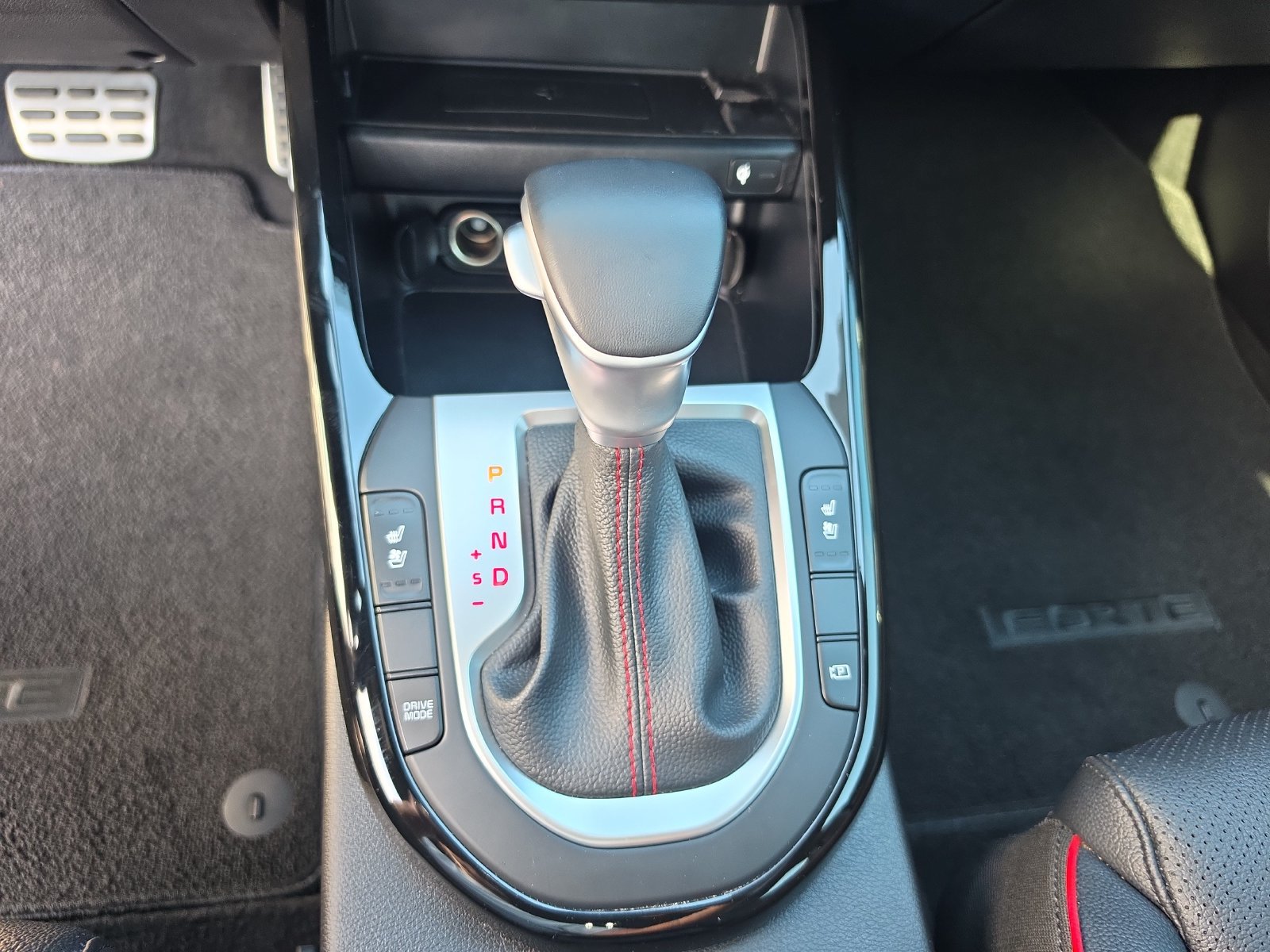 Used 2023 Kia Forte GT w/ GT2 Package FWD image 22