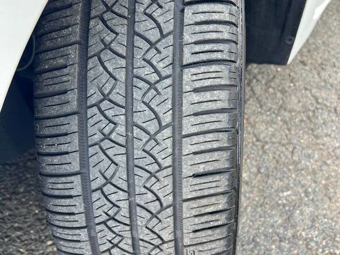 Used 2014 Toyota Corolla LE Premium image 32