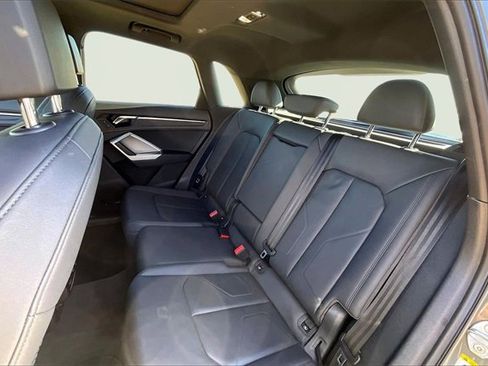 Used 2022 Audi Q3 2.0T Premium Plus w/ Premium Plus Package image 28