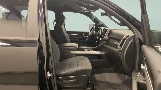 Used 2023 RAM 1500 Big Horn AWD/4WD image 23