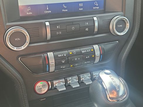 Certified 2021 Ford Mustang Convertible w/ Equipment Group 101A image 22