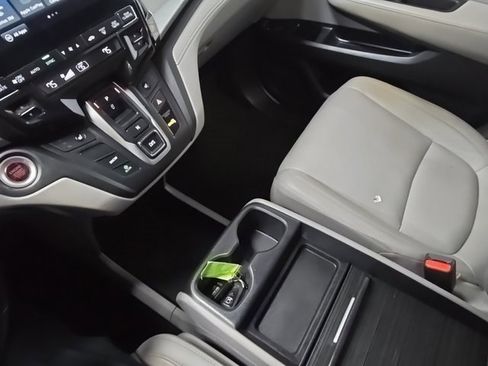 Used 2019 Honda Odyssey EX-L image 32