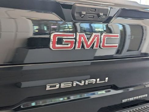 Used 2023 GMC Sierra 1500 Denali image 12