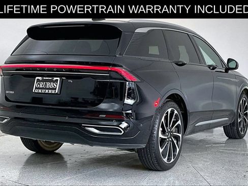 Used 2024 Lincoln Nautilus Black Label AWD/4WD image 2