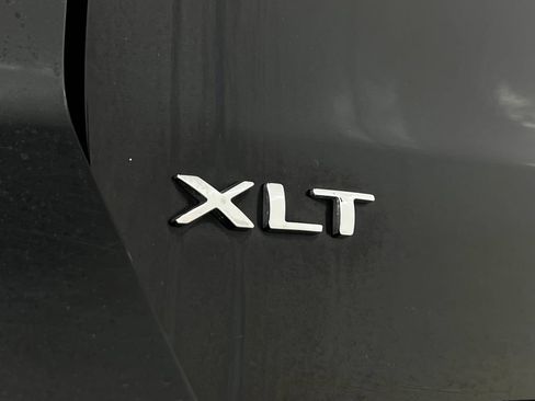Used 2022 Ford Expedition Max XLT w/ Livery Package AWD/4WD image 45