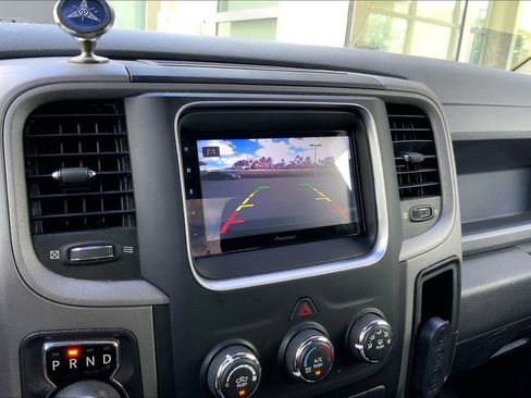 Used 2016 RAM 1500 Express RWD image 17