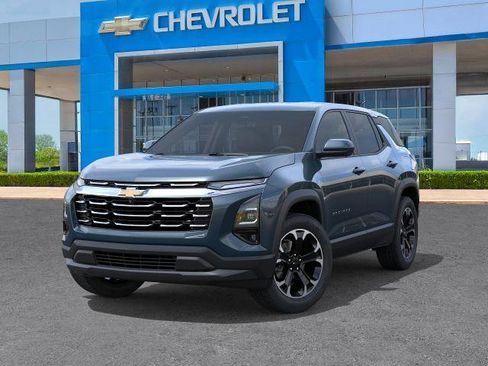 New 2026 Chevrolet Equinox LT FWD image 32