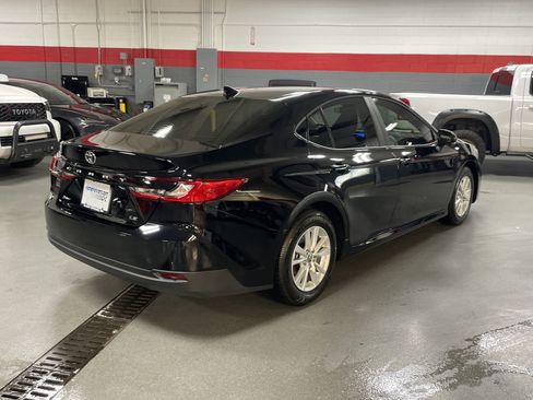 Used 2026 Toyota Camry LE image 10