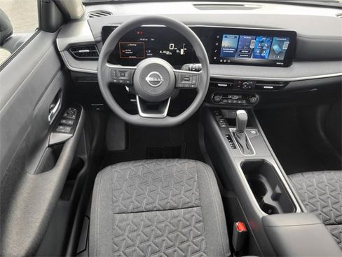 Used 2026 Nissan Kicks SV image 12