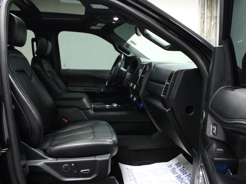 Used 2020 Ford Expedition Limited w/ Special Edition Package RWD image 17