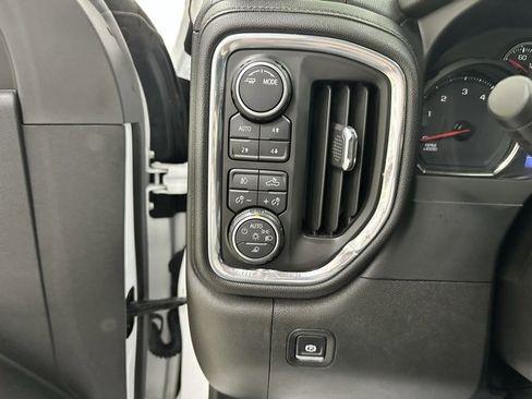 Used 2021 Chevrolet Silverado 2500 LTZ image 15