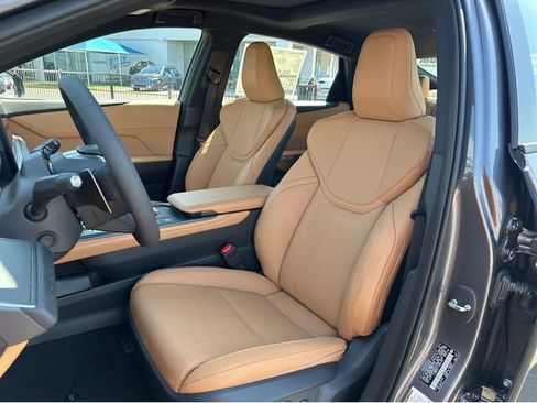 New 2026 Lexus ES 350e FWD image 7
