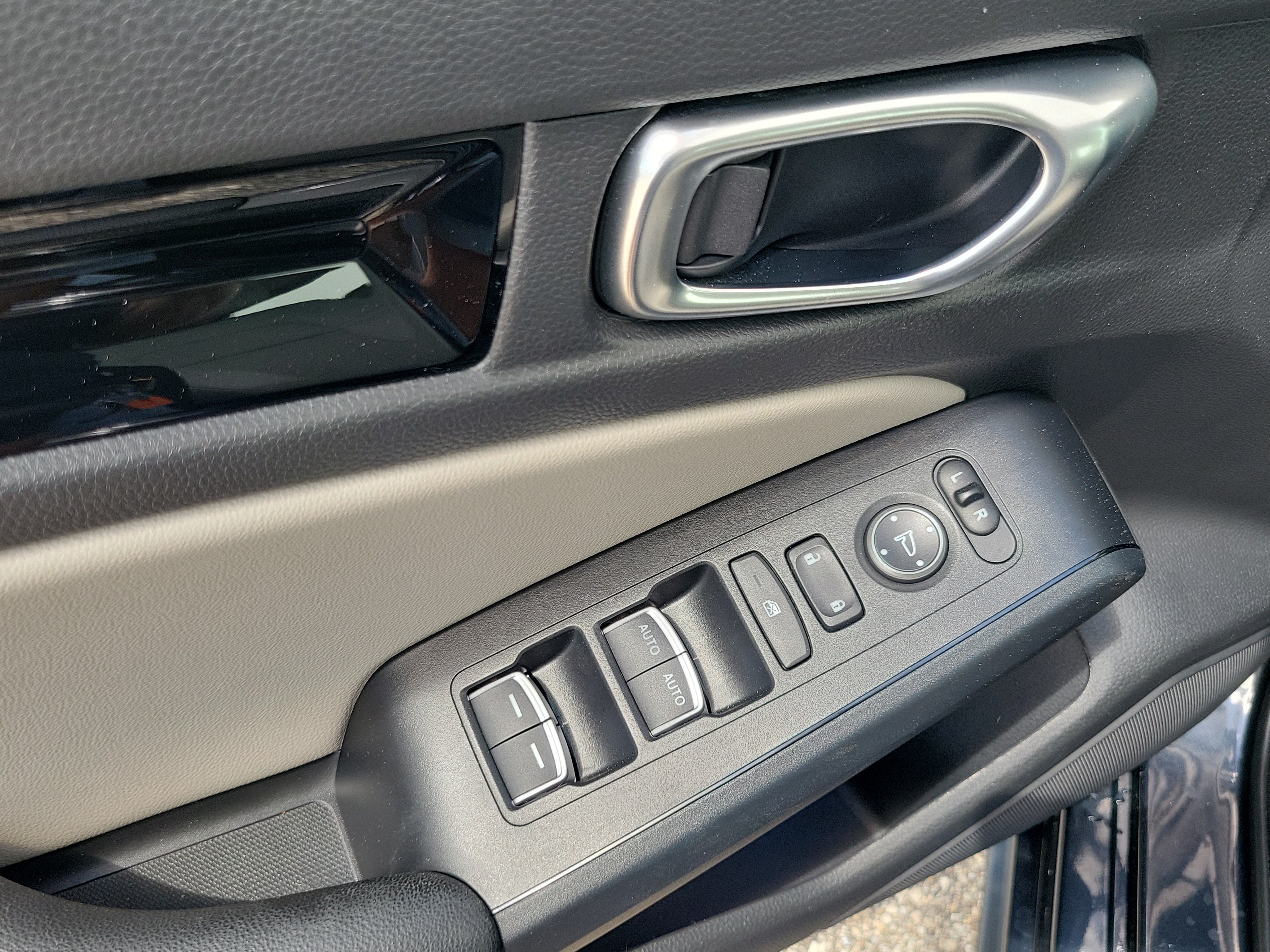 Certified 2024 Honda Civic EX-L image 21