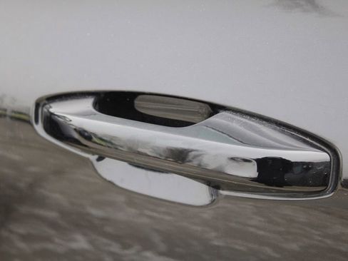 Used 2024 Volvo S60 B5 Plus image 15