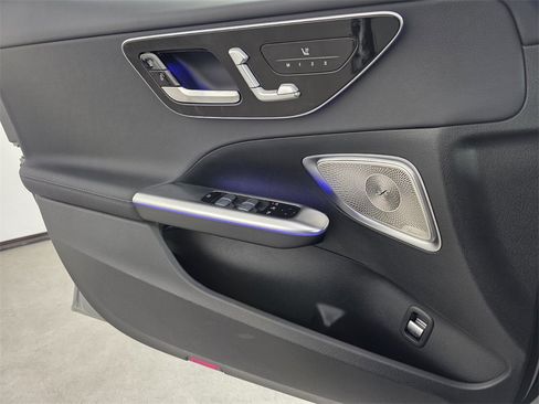 New 2026 Mercedes-Benz C 300 4MATIC Sedan image 18