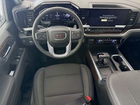 New 2026 GMC Sierra 1500 Elevation image 25