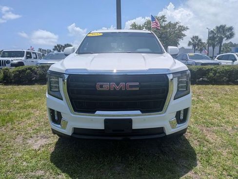 Used 2022 GMC Yukon SLE w/ Gmc Pro Safety Plus Package RWD image 5