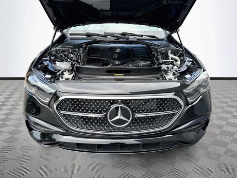 Used 2024 Mercedes-Benz E 350 4MATIC Sedan image 30
