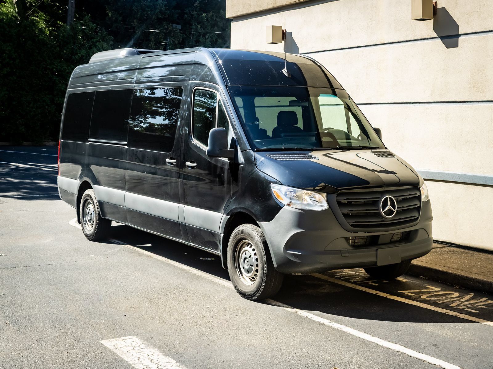 Used 2025 Mercedes-Benz Sprinter 2500 image 10