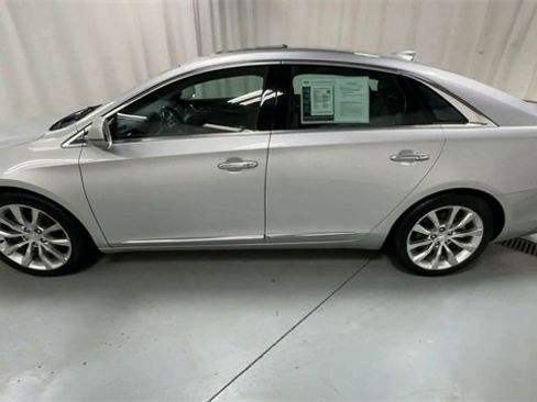 Used 2016 Cadillac XTS Luxury image 5