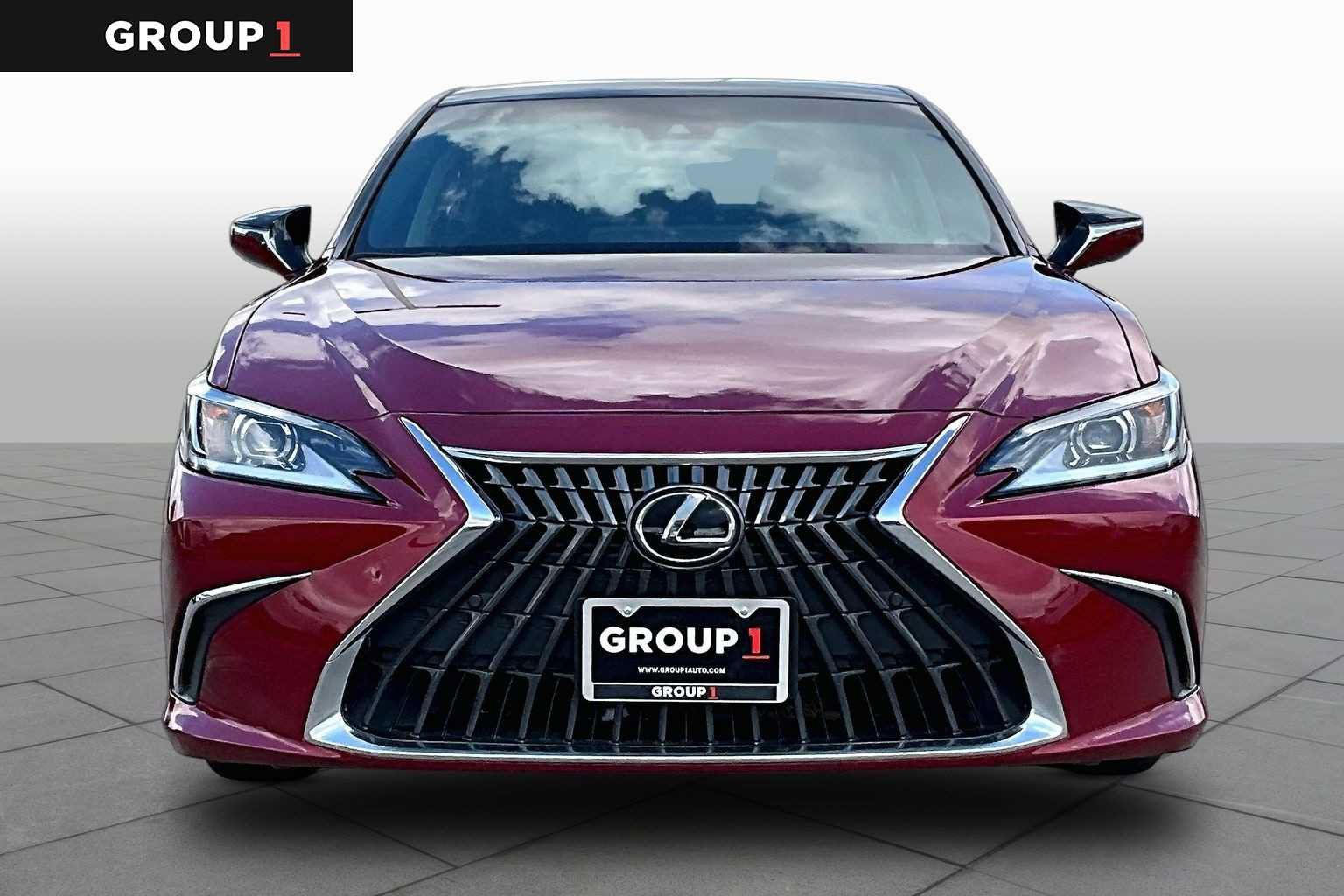 Used 2025 Lexus ES 350 w/ Premium Package FWD image 4