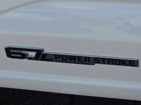 New 2026 Ford F250 Lariat w/ Chrome Package AWD/4WD image 4